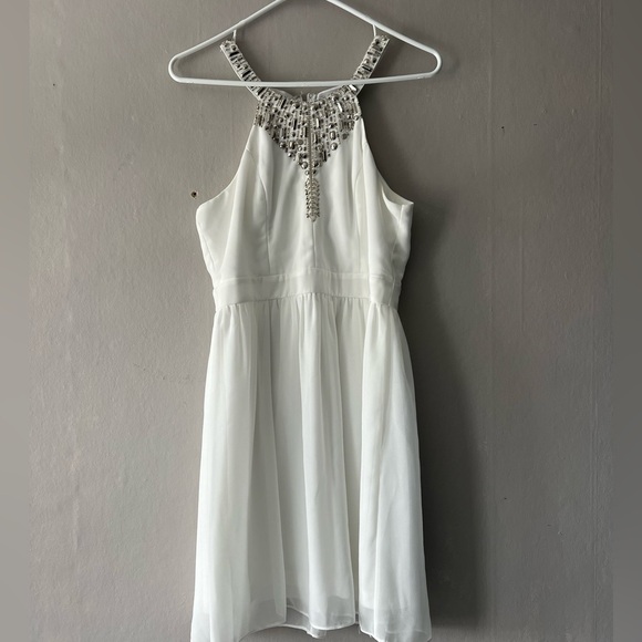maniju Dresses & Skirts - Maniju white homecoming dress